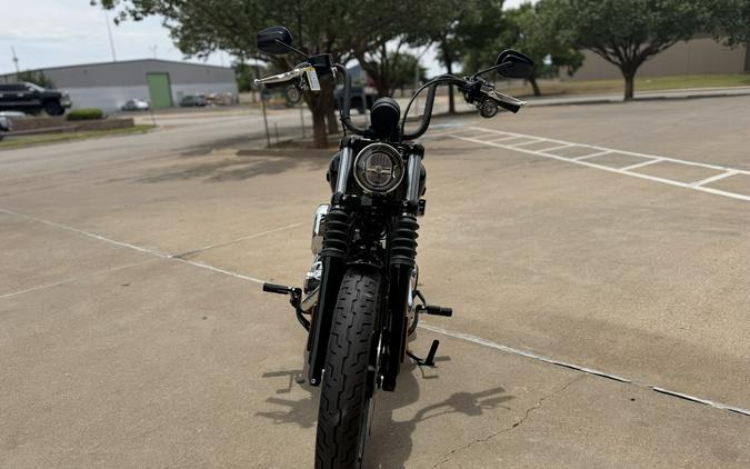2026 Harley-Davidson® Street Bob® Vivid Black Chrome Laced Wheels
