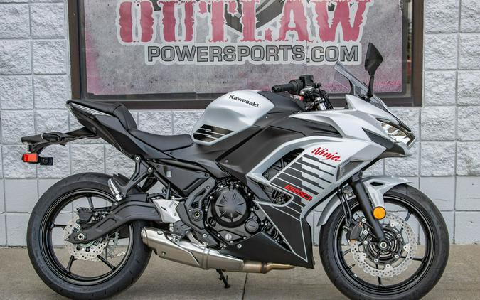 2026 Kawasaki Ninja® 650 ABS