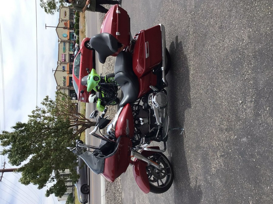 2021 HARLEY-DAVIDSON ROAD GLIDE BASE