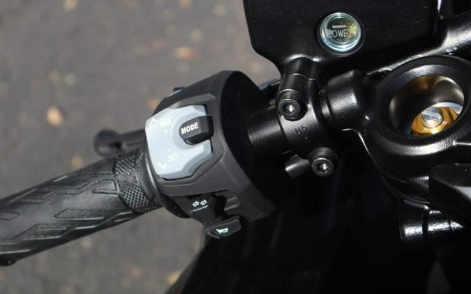 2026 Suzuki GSX1300RRM6