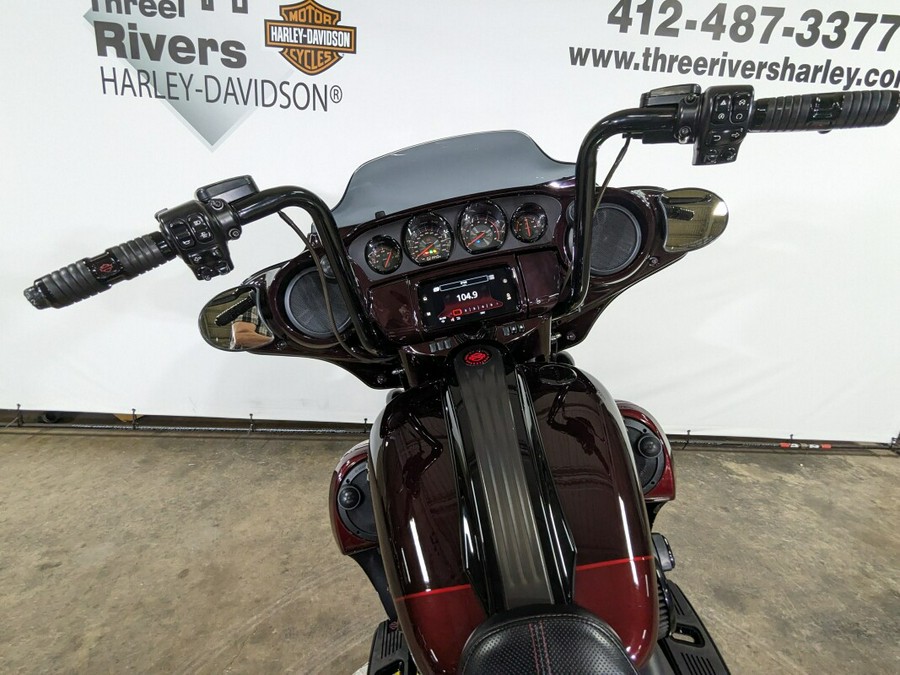 2019 Harley-Davidson CVO Street Glide Black Forest & Wineberry