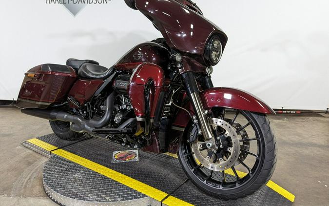 2019 Harley-Davidson CVO Street Glide Black Forest & Wineberry