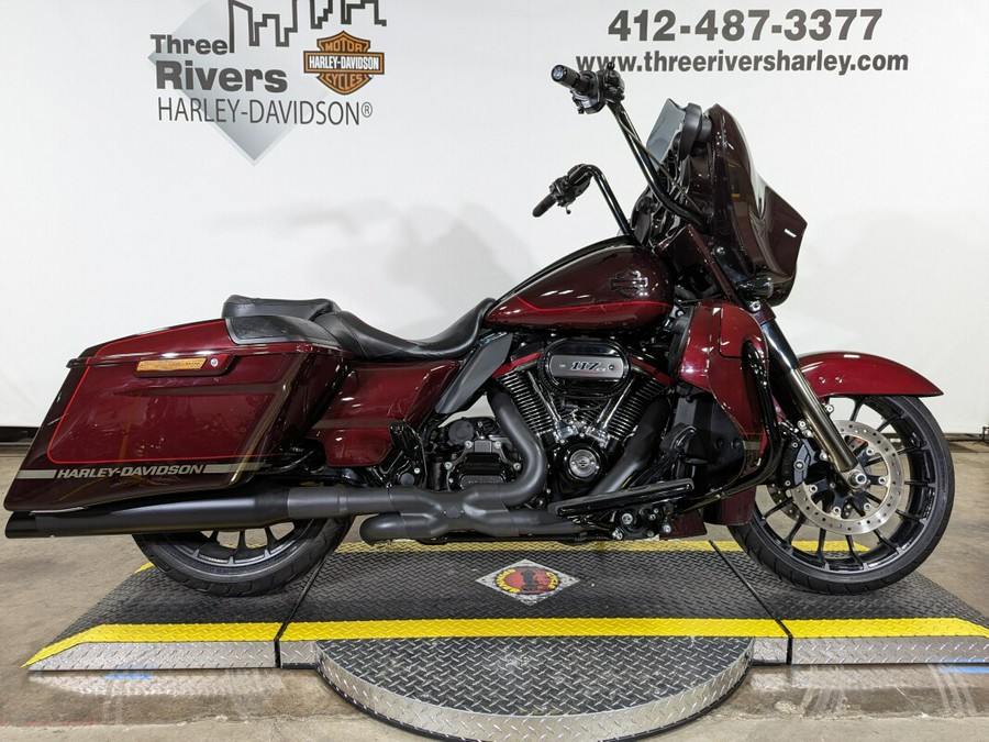 2019 Harley-Davidson CVO Street Glide Black Forest & Wineberry