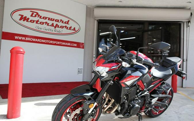 2024 Kawasaki Z900 ABS Candy Persimmon Red/Ebony