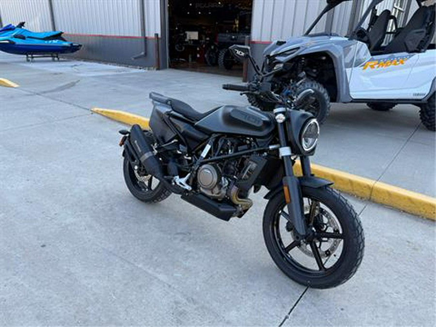 2019 Husqvarna Svartpilen 701