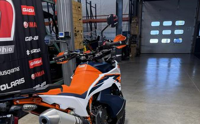 2025 KTM 890 Adventure R