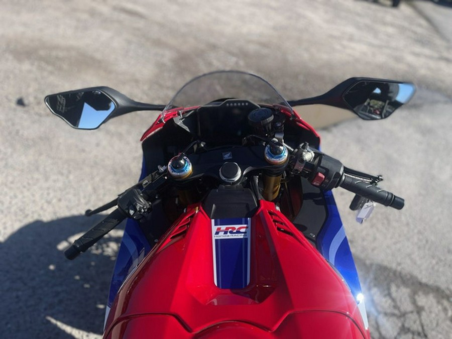 2025 Honda CBR1000RR-R Fireblade SP