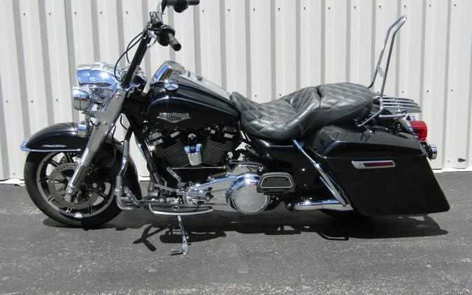 2017 Harley-Davidson® FLHR - Road King®