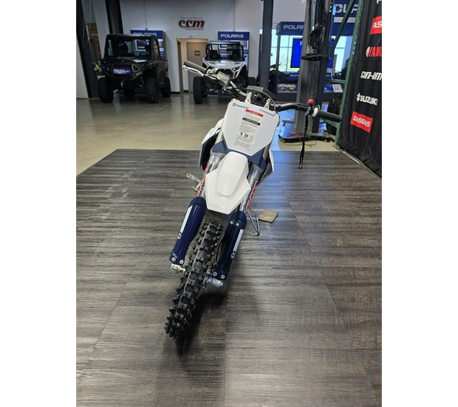 2027 Husqvarna EE 5