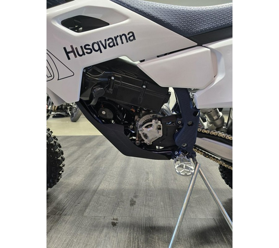 2027 Husqvarna EE 5