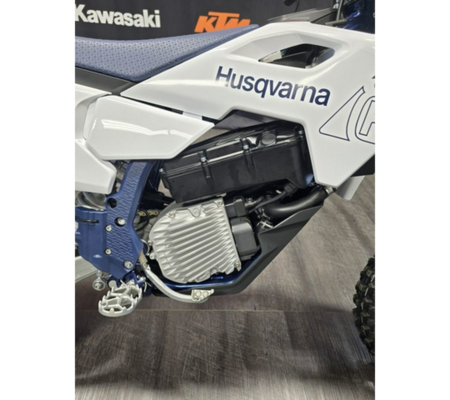 2027 Husqvarna EE 5