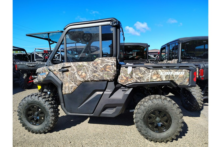 2025 Can-Am Defender Limited HD10