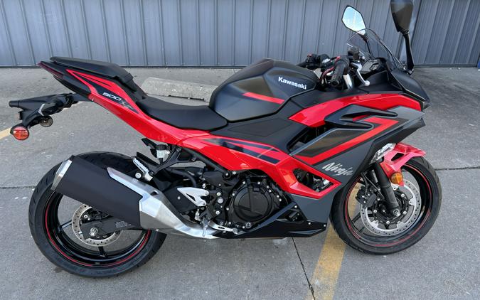 2025 Kawasaki Ninja 500 ABS