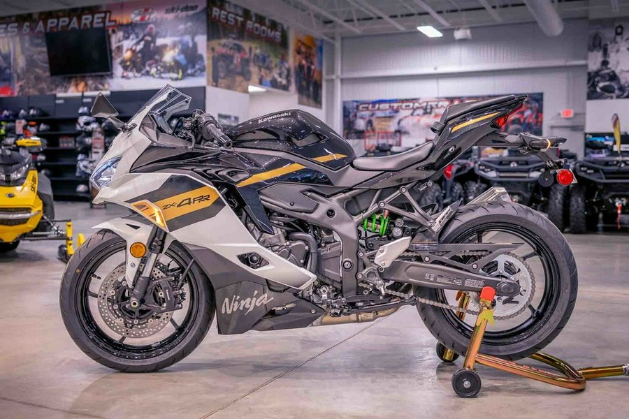 2026 Kawasaki Ninja® ZX™-4RR ABS