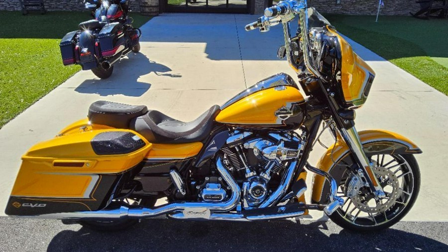 2022 Harley-Davidson CVO™ Street Glide®