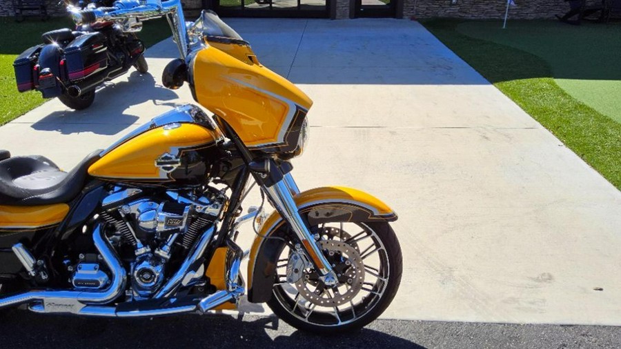 2022 Harley-Davidson CVO™ Street Glide®