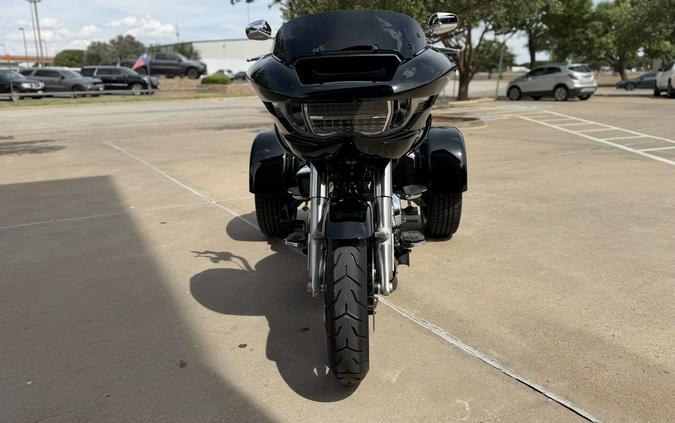 2026 Harley-Davidson® Road Glide 3 Vivid Black