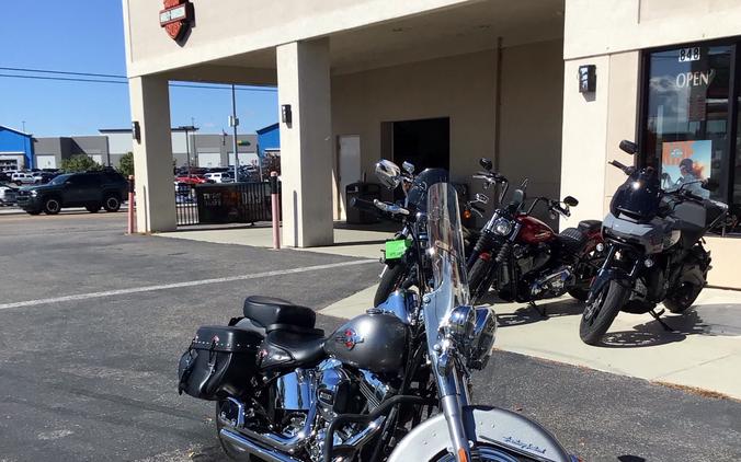 2016 HARLEY-DAVIDSON SOFTAIL HERITAGE SOFTAIL CLASSIC