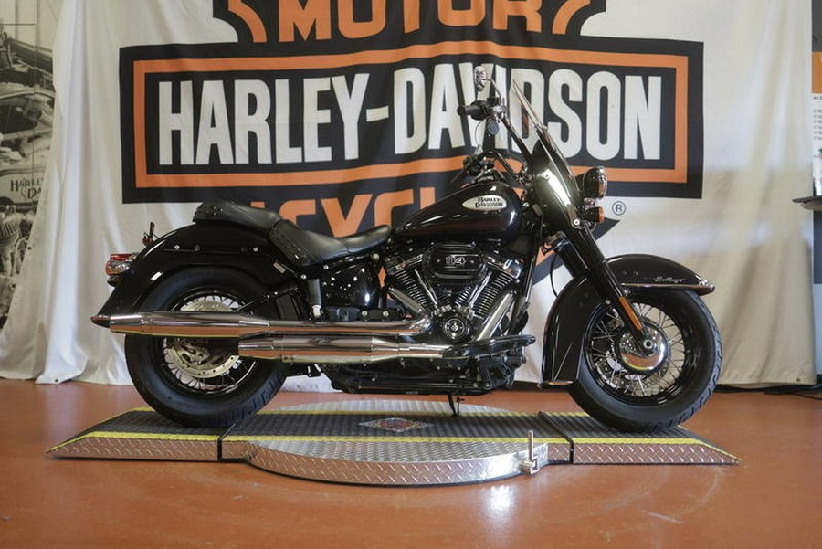 2021 Harley-Davidson® FLHCS - Heritage Classic 114