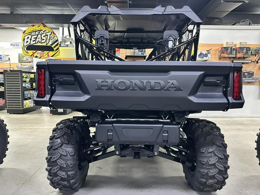 2023 Honda® Pioneer 1000-6 Deluxe Crew