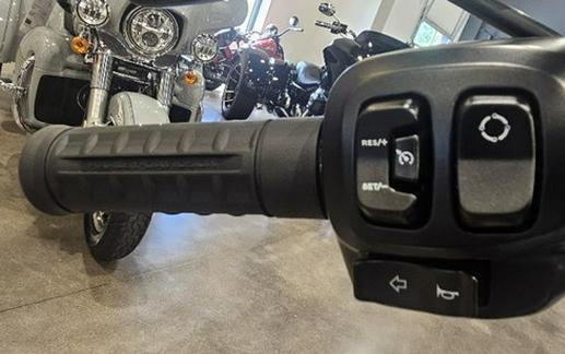 2026 Harley-Davidson Softail FXBB - Street Bob