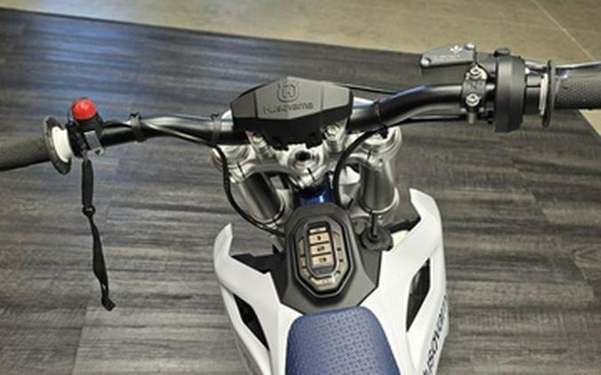 2027 Husqvarna EE 5
