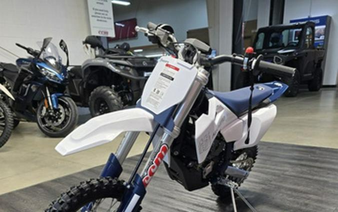 2027 Husqvarna EE 5
