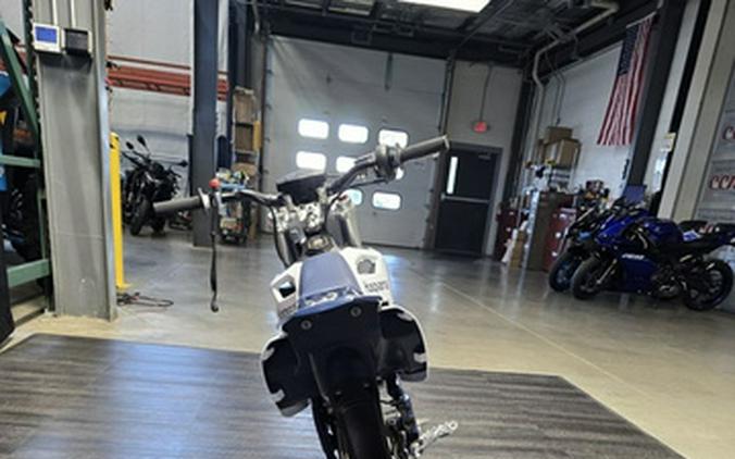 2027 Husqvarna EE 5