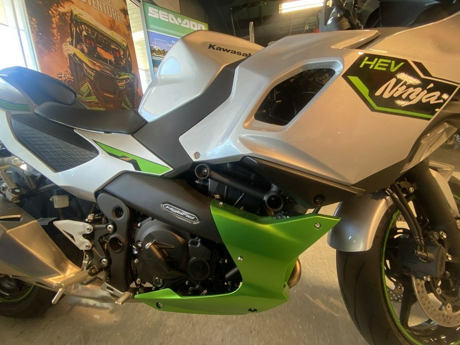 2024 Kawasaki Ninja® 7 Hybrid ABS