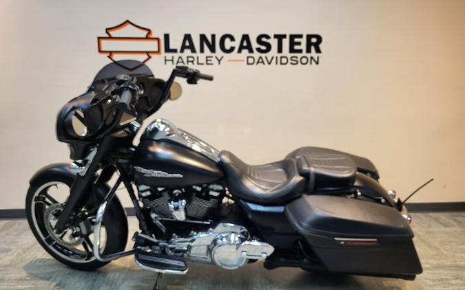 2017 Harley-Davidson Street Glide Special Black Denim FLHXS