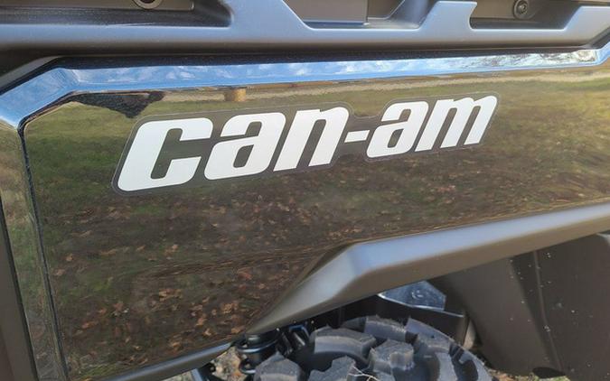 2024 Can-Am Defender XT HD10