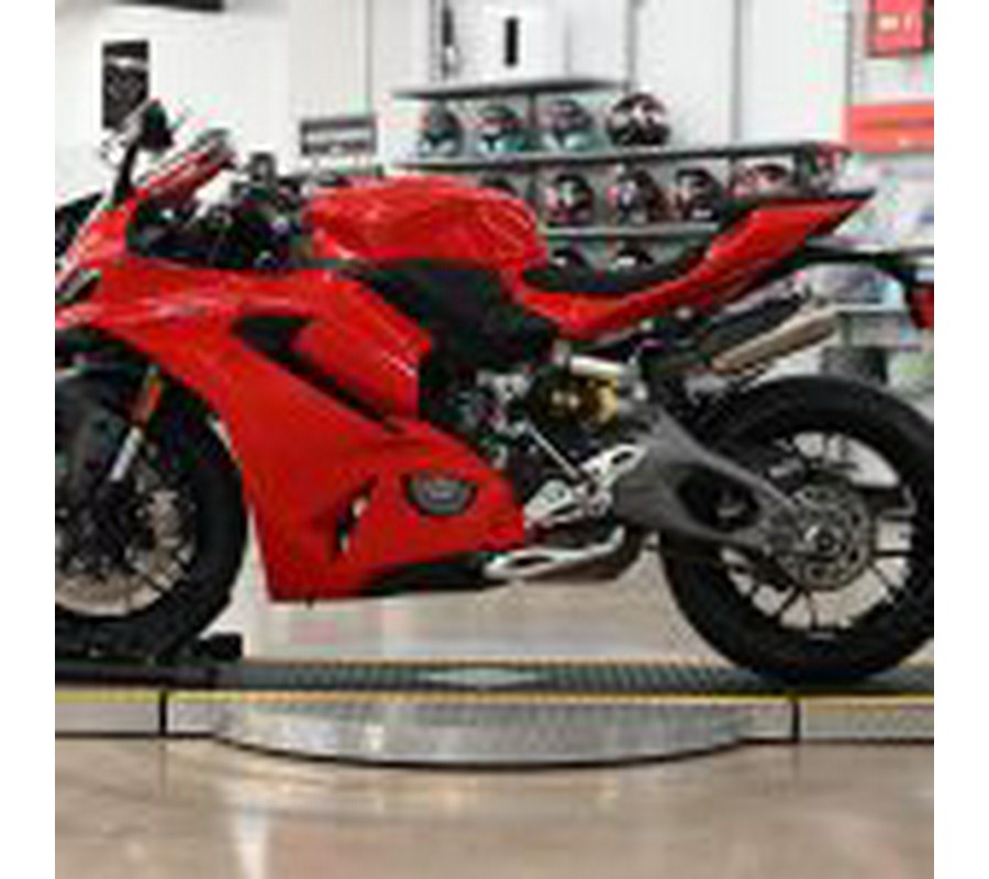 2025 Ducati Panigale V2