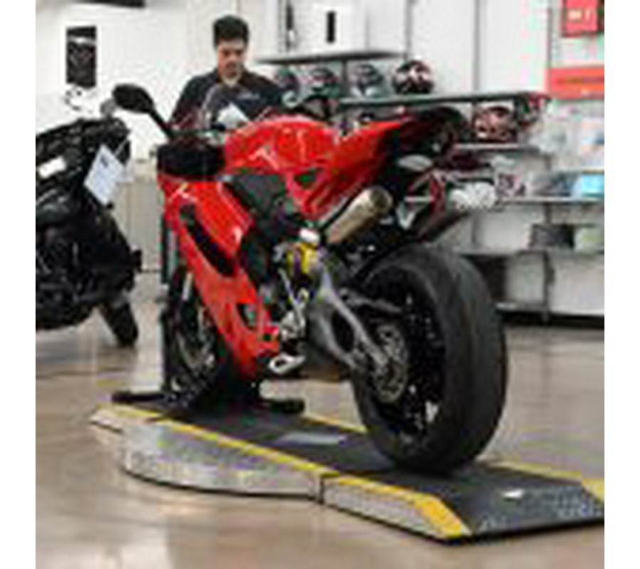 2025 Ducati Panigale V2