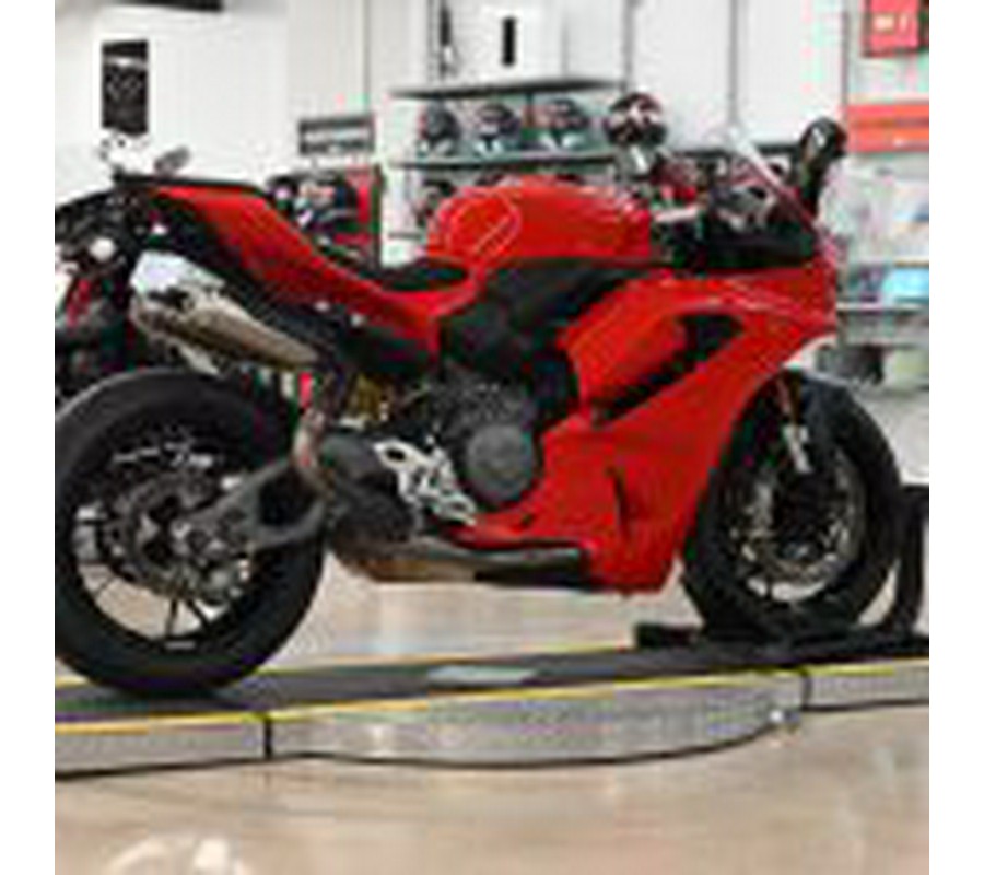 2025 Ducati Panigale V2