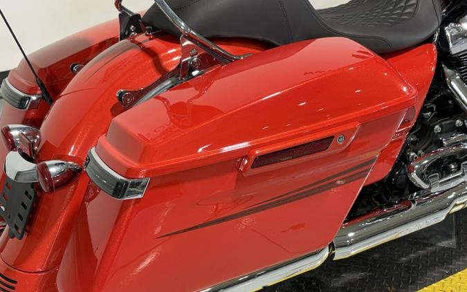 2017 Harley-Davidson Road Glide Special Custom Colour Laguna Orange