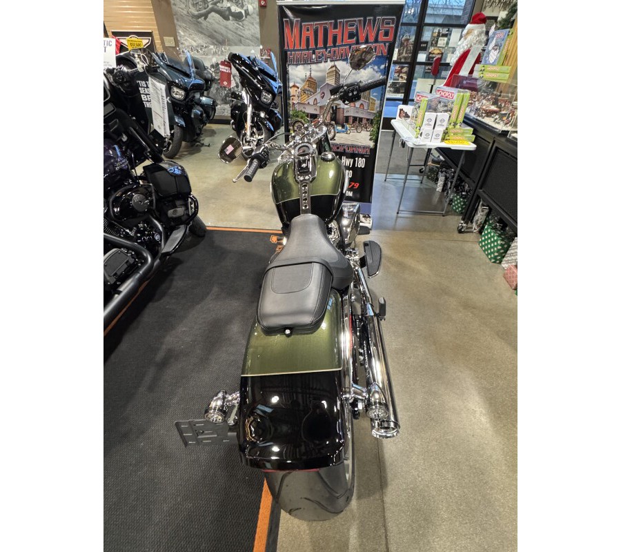 2026 Harley-Davidson® Fat Boy® Olive Steel Metallic / Vivid Black - Chrome