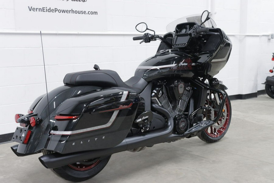 2024 Indian Motorcycle® Challenger® Elite Charcoal Candy/Black Candy