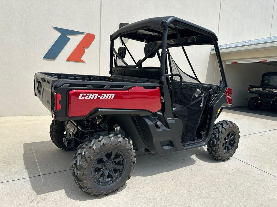 2024 Can-Am™ Defender XT HD10