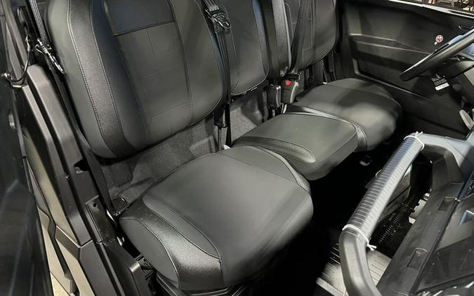 2026 Can-Am® Defender MAX XT CAB HD11