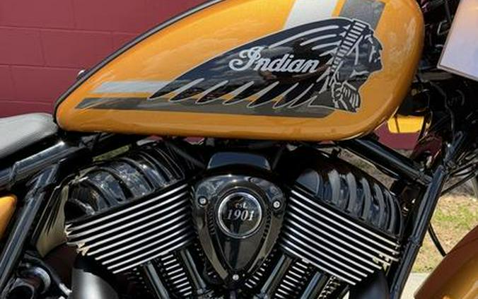 2026 Indian Motorcycle® Sport Chief RT Vibrant Gold Metallic
