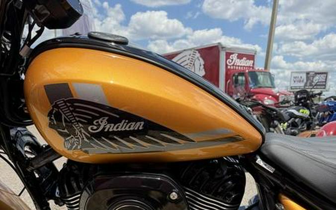 2026 Indian Motorcycle® Sport Chief RT Vibrant Gold Metallic
