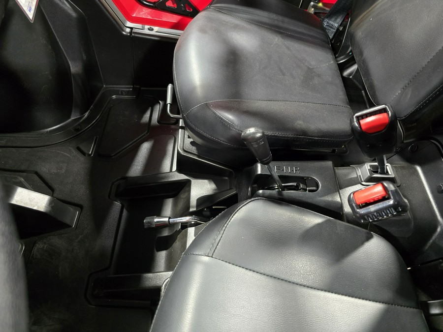 2026 Polaris RZR 200 EFI
