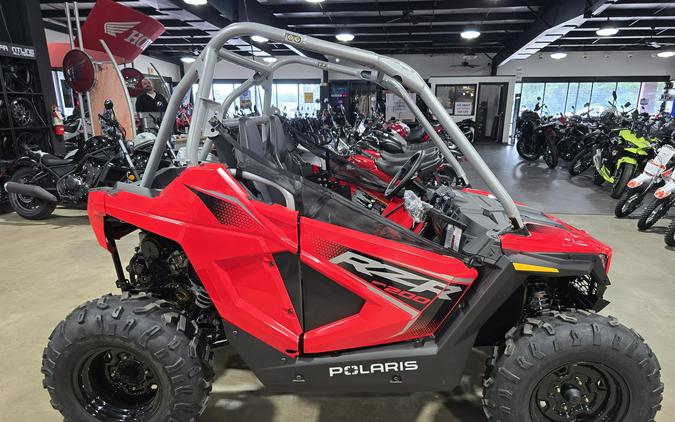 2026 Polaris RZR 200 EFI
