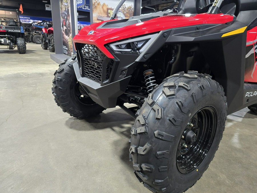 2026 Polaris RZR 200 EFI