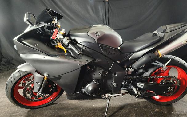 2014 YAMAHA YZF-R1 - F016390