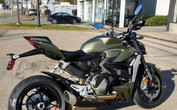 2024 Ducati Streetfighter V2 Storm Green