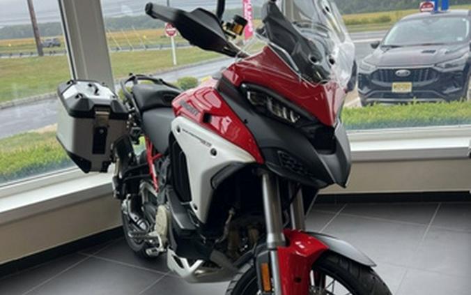 2025 Ducati Multistrada V4 Rally Ducati Red