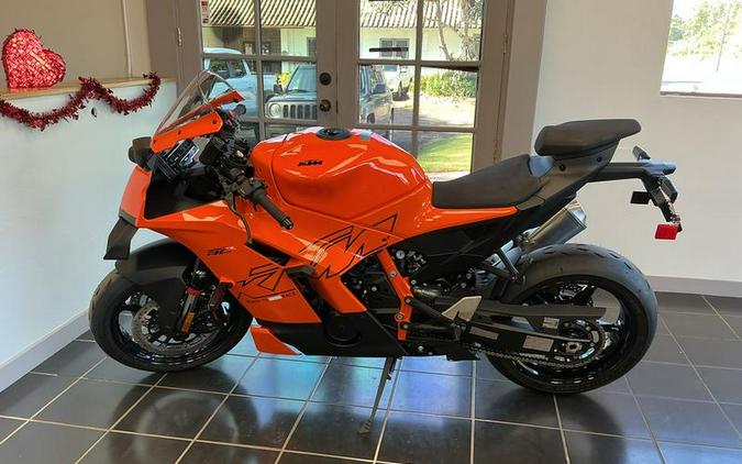 2026 KTM 990 RCR R