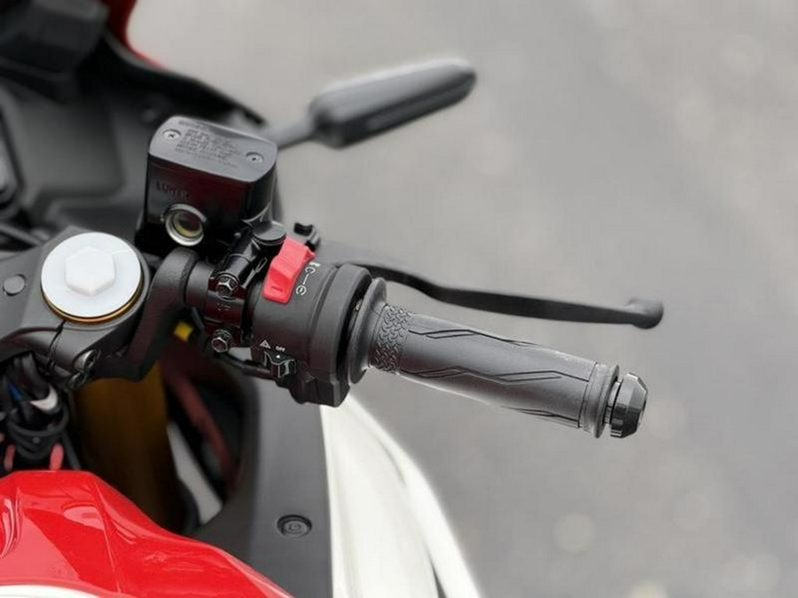 2026 Yamaha YZFR3ATW