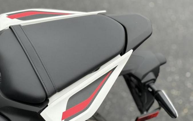 2026 Yamaha YZFR3ATW